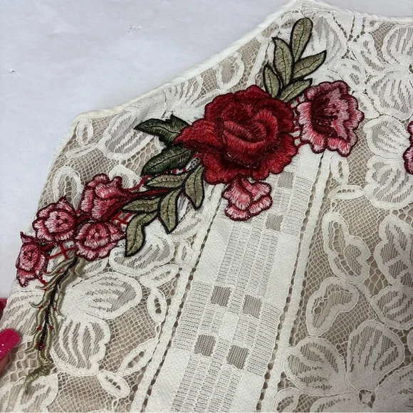 Lulus floral lace tank top - Picture 2 of 5